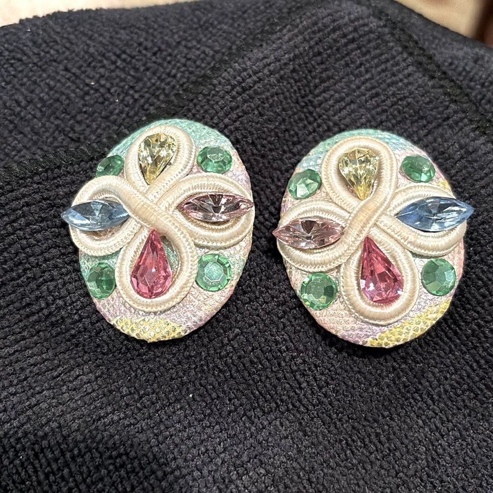 Vintage estate over sized clip on earrings. Multi colored stones  2”L  X  1 1/2”